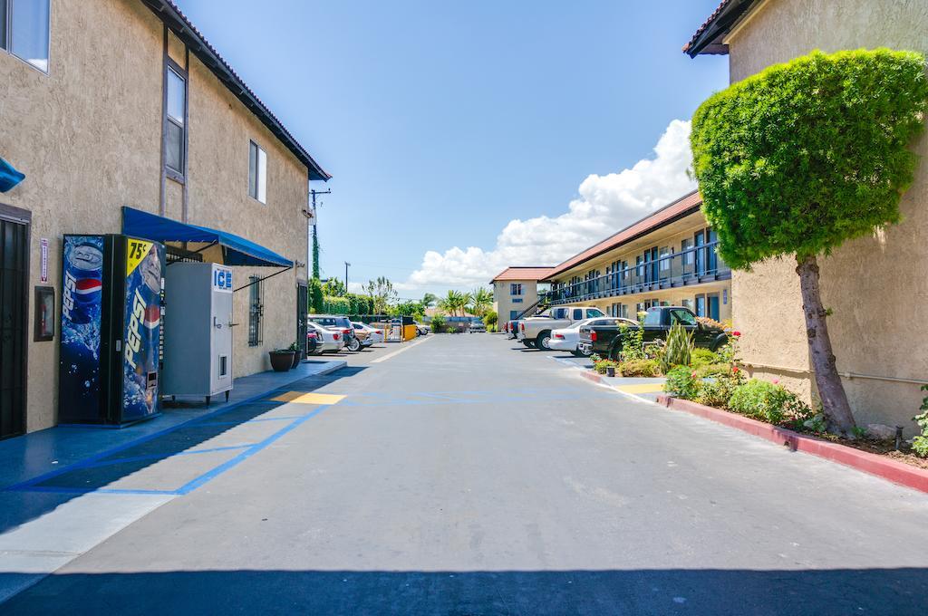 Motel Moonlight Anaheim Kültér fotó